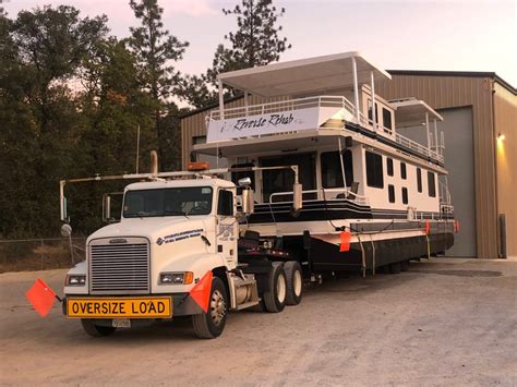 rental houseboat trailers